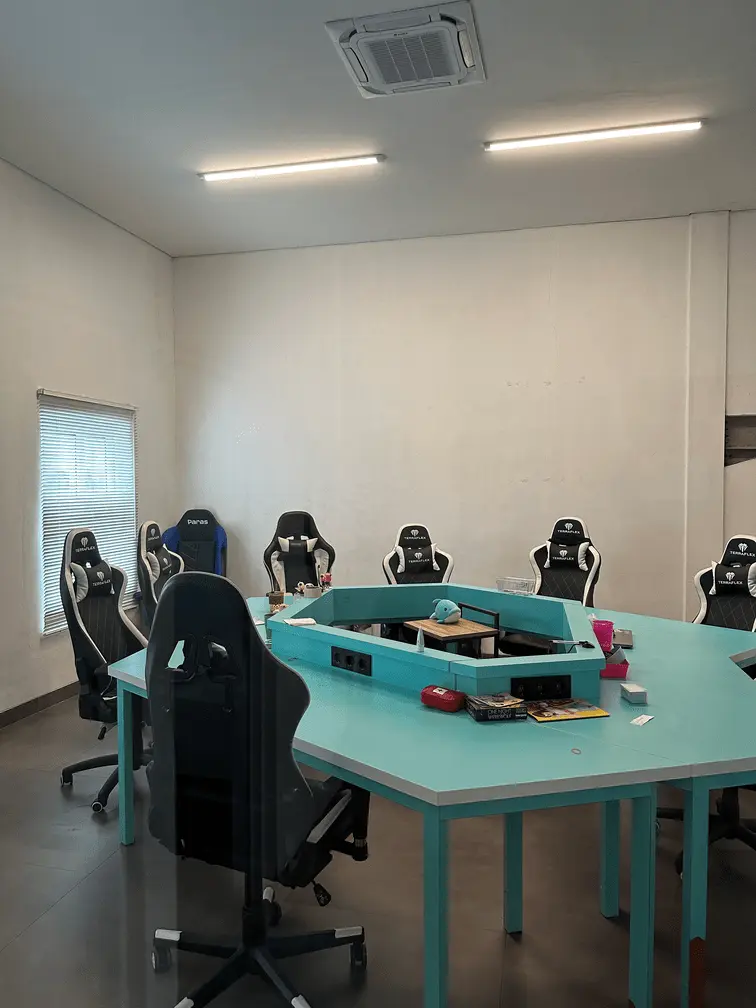 We provide co working space office